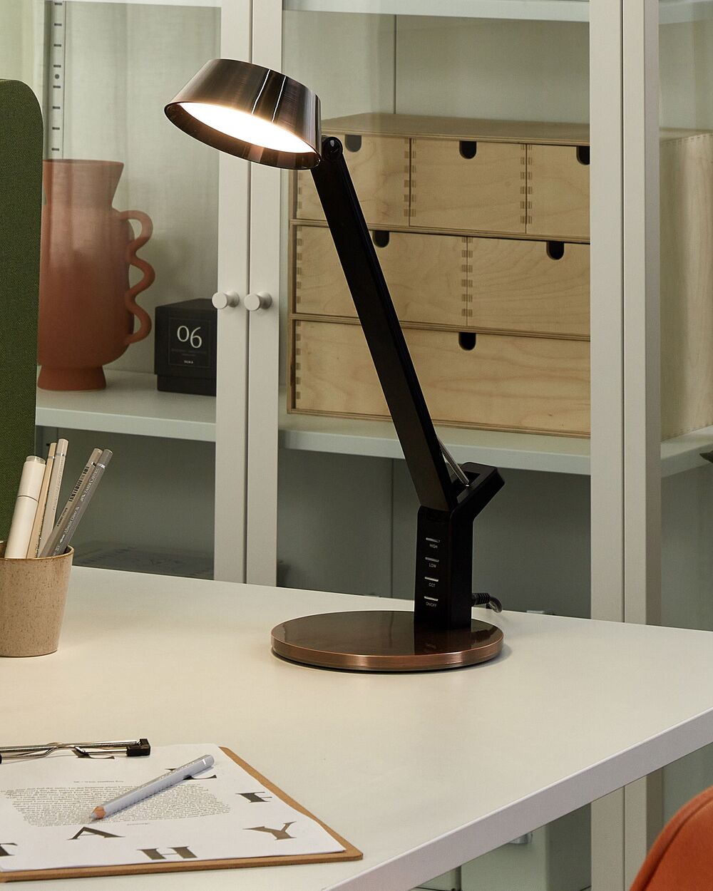 Metal LED Desk Lamp with USB Port Copper CHAMAELEON 