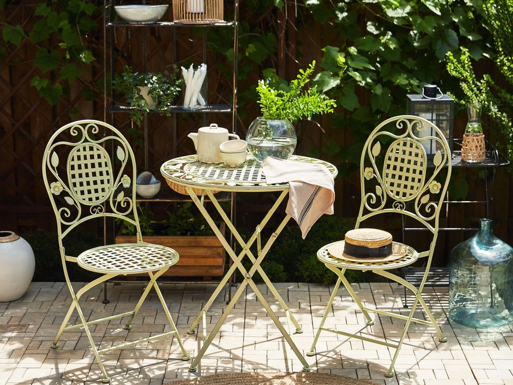 Beliani bistro set store